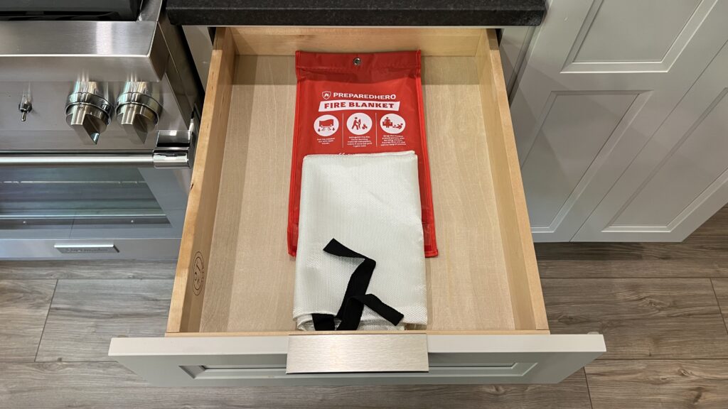 Fire blanket_step-02